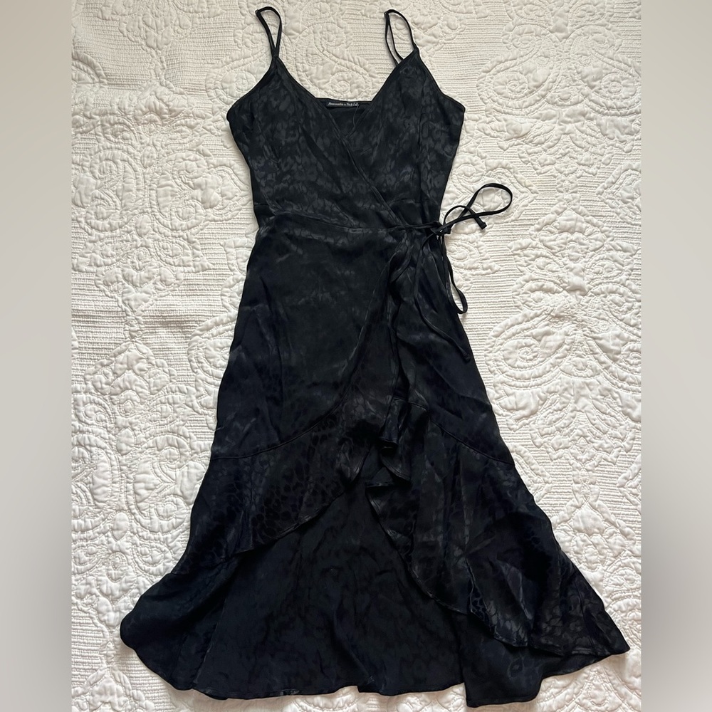 NWT Abercrombie & Fitch Silk Wrap Dress Size Large